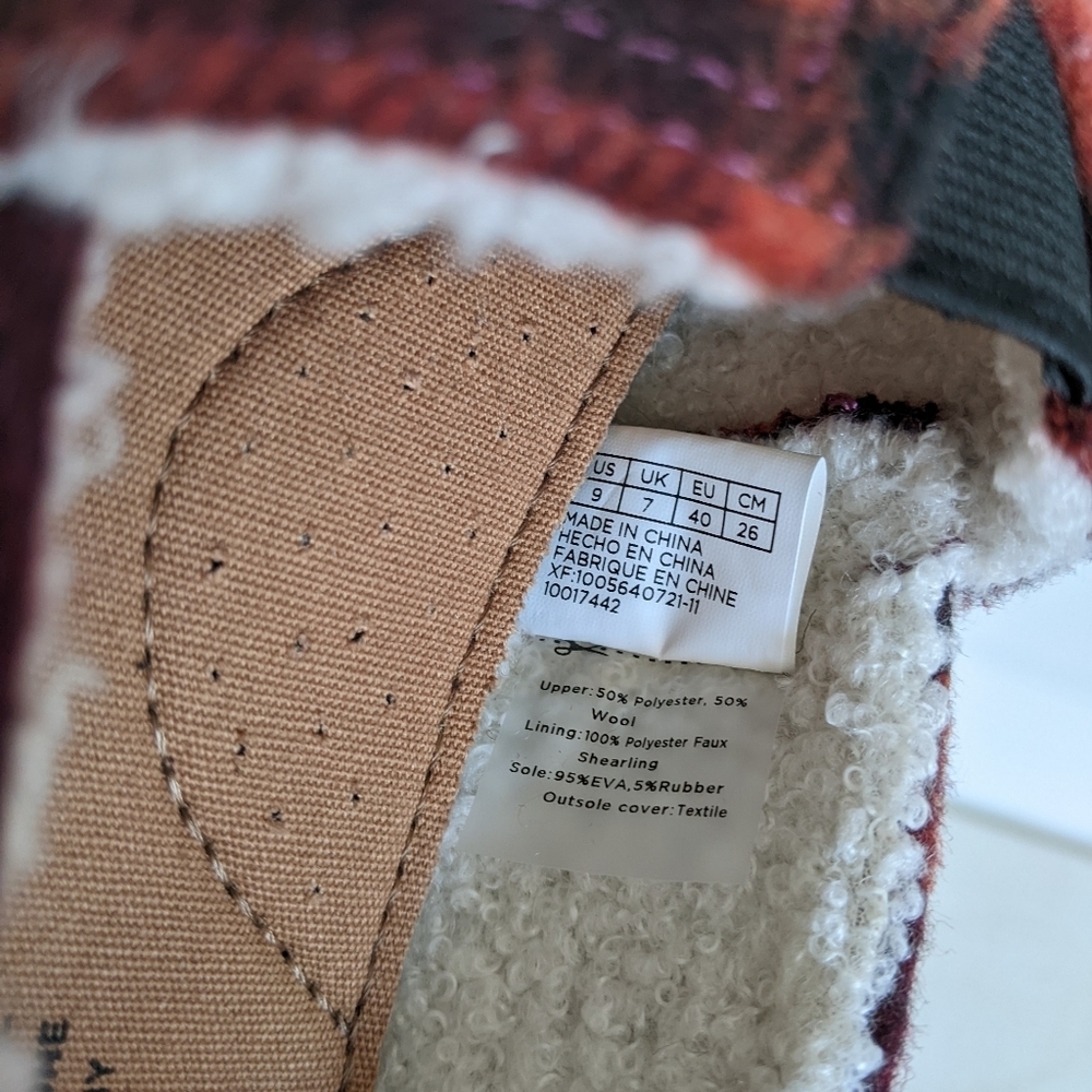 TOMS Slip On Flats Belmont Wool Blend Red Plaid Upper Faux Shearling Lined 9 NWT - Picture 11 of 13